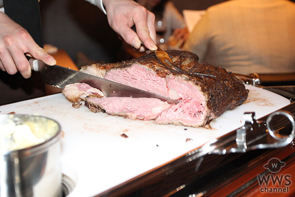 GALDOLLがローストビーフ専門店『37 Roast Beef』に来店！ 「雰囲気が表参道っぽくて素敵でした！」