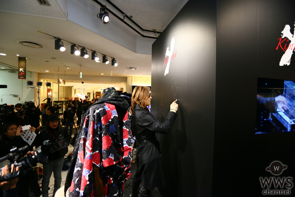 X JAPAN YOSHIKIが『YOSHIKIMONO 魅惑のドレスキモノ』を伊勢丹新宿店本館にオープン！