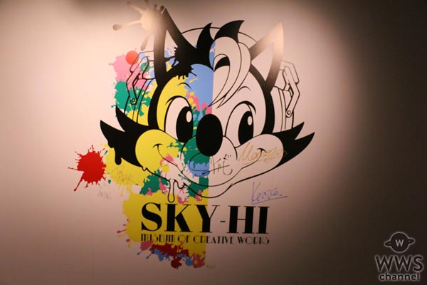 SKY-HIが自身初のソロミュージアム会場を視察！「想像の27倍すごい。10年やってきたんだね。」