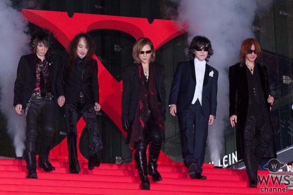 X JAPANが六本木ヒルズを紅に染めた！映画『WE ARE X』ジャパンプレミア・レッドカーペットでXポーズ炸裂！