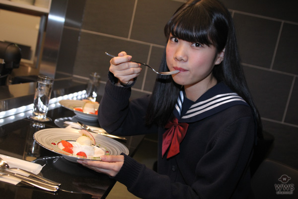 【動画】女子高生記者クラブのメンバー・なーが京橋・「ToshiYoroizuka」で食レポ！3月15日(木)から新作販売開始！
