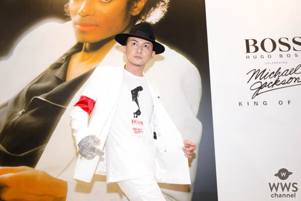 マイケル・ジャクソン生誕60周年、BOSSより「スリラー」で使用されたホワイトスーツが日本5着限定で発売！特別ゲストISSAがマイケル愛を語り、ムーンウォークを披露！