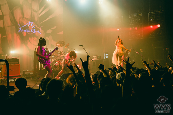 【ライブレポート】ガールズメタルバンド・LOVEBITES がメタルの祭典「METAL MANIA」に登場！