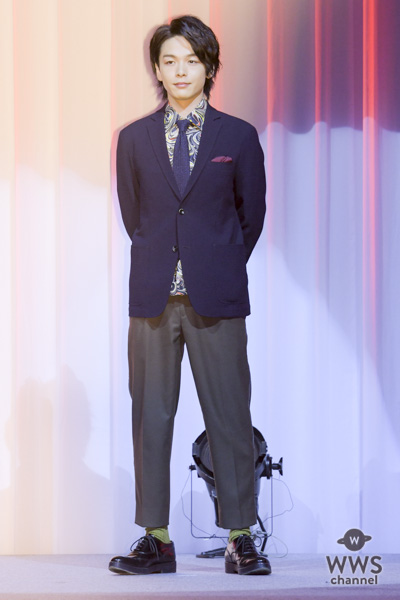 俳優・中村倫也が「Yahoo!検索大賞 2018」俳優部門を受賞！トロフィーの重さに「1クリックの結集なんですね」