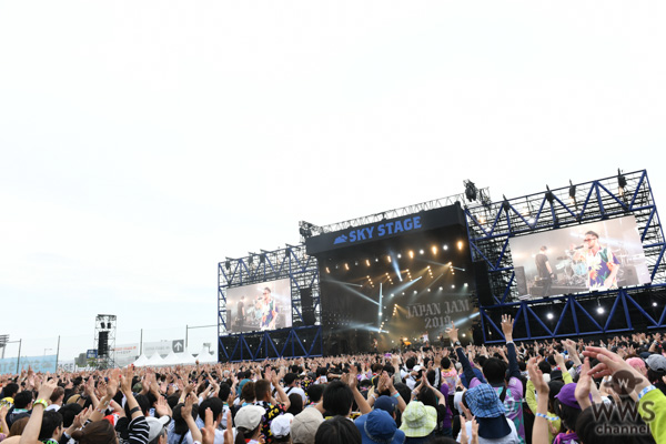 【ライブレポート】ORANGE RANGE、沖縄パワーを炸裂させたステージング。あのバンドメンバーとスペシャルセッションも！＜JAPAN JAM 2019＞