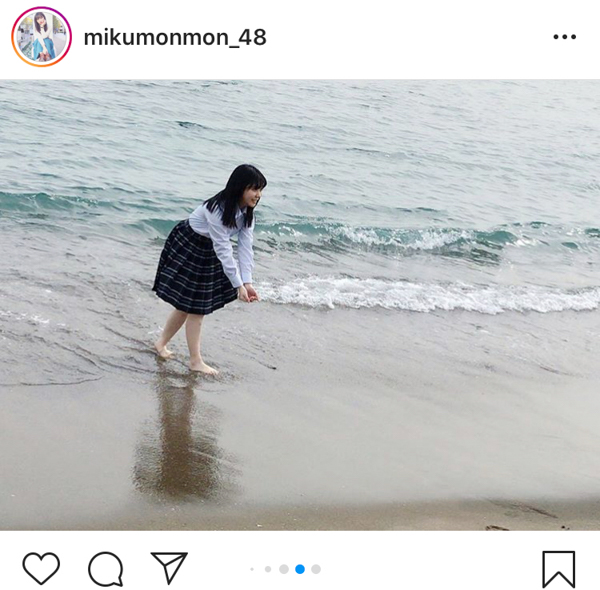 HKT48 田中美久、現役最後の海辺制服ショットに「最高です」「天使か！？」「永遠に見ていたなぁー！」と大反響