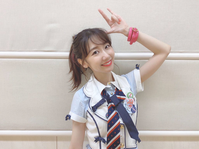 AKB48 柏木由紀、10年越しの『ポニシュシュ』衣装で踊ってみた！「これは「エモ」で合ってますか？」