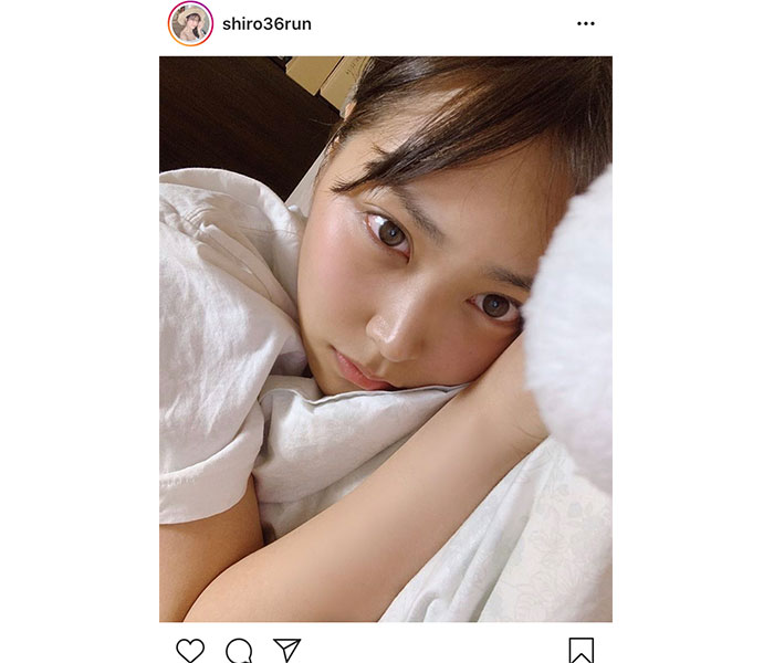 NMB48 白間美瑠、すっぴん“添い寝”風ショットに「見つめられたら寝れない」