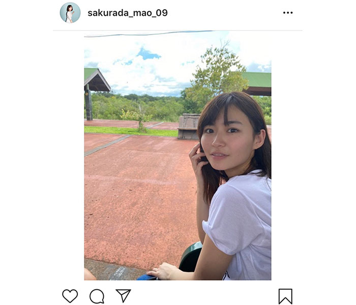 桜田茉央、夏っぽい写真と共にファンへ質問「みんなの趣味を知りたいなぁ」