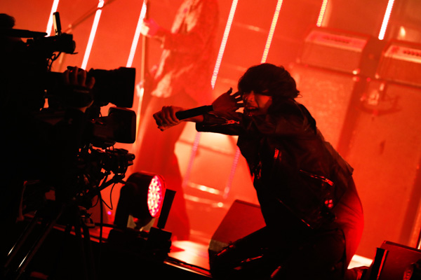 【ライブレポート】[Alexandros]が新曲『Beast』で熱量溢れる演奏を披露！＜Spotify presents Tokyo Super Hits Live 2020＞