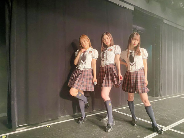 高柳明音、久しぶりのSKE48劇場へ！松井珠理奈＆斉藤真木子と『強き者よ』3ショットに歓喜の声！