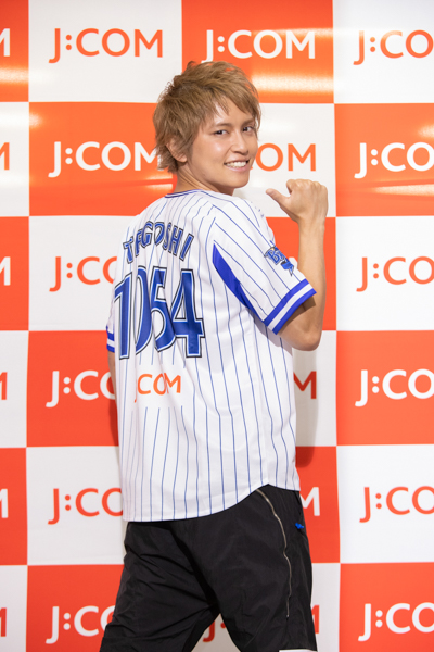 手越祐也、地元横浜で人生初の始球式！「80点くらいはあげてよいと思います」