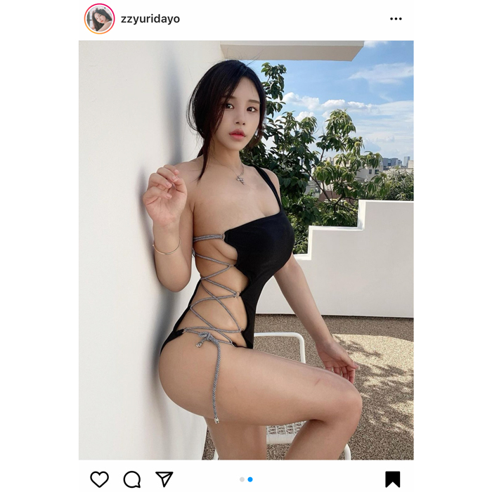 韓国モデル Zzyuri 露出ギリギリの変形水着で魅せた横乳がセクシーすぎる Wwsチャンネル