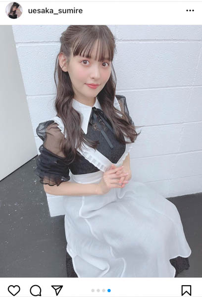 上坂すみれ、肩透けメイド服をキュートに着こなし!「これはまた毛深い」