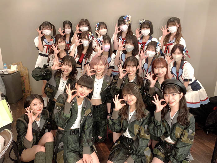 AKB48村山チーム4出演の「IDOL STAGE FES vol.1」舞台裏写真が到着「感謝の気持ちでいっぱいデス」
