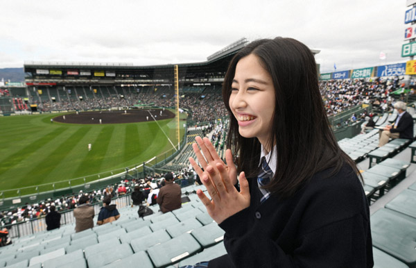 センバツ応援イメージキャラクター・伊丹彩華、選手宣誓の場面に感動「堂々としていてすばらしい」