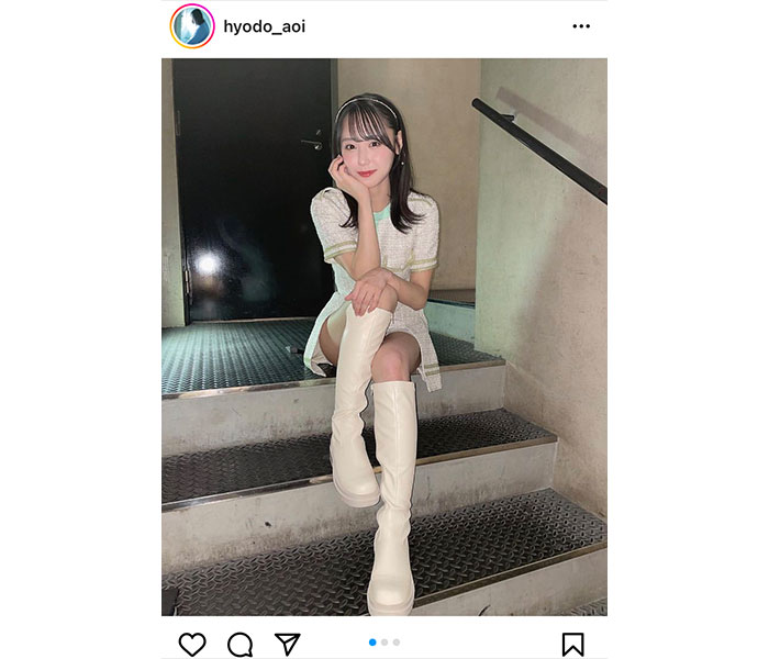 STU48・兵頭葵、ミニ丈衣装で魅せる脚線美に注目「爽やか可愛い」「近未来の衣装っぽい」