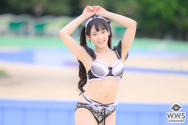 【写真特集】長谷川晴奈（劇団4ドル50セント）、メイド風ビキニで魅せるセクシーな脚線美に注目！＜近代麻雀水着祭2022＞