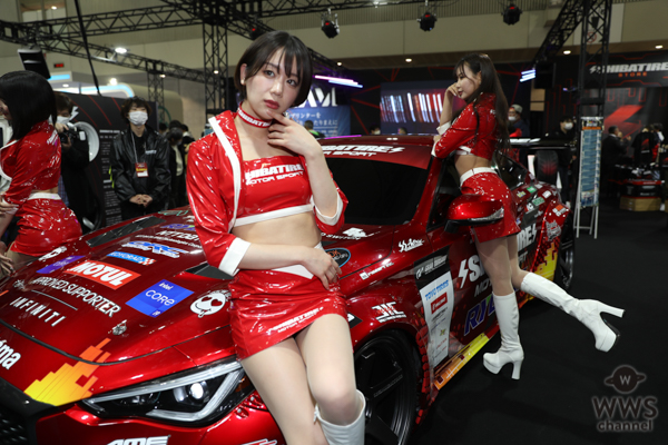 【動画】レースクイーン・新唯、赤のミニスカ衣装でSHIBATIRE MOTOR SPORTブースに登場！＜東京オートサロン2023＞