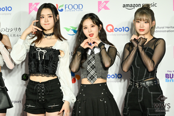 【写真特集】TRI.BE（トライビー）、セクシーな黒衣装から美脚披露！＜KCON JAPAN 2023＞