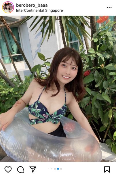 佐藤かれん、ハイウェストビキニ着こなし夏満喫