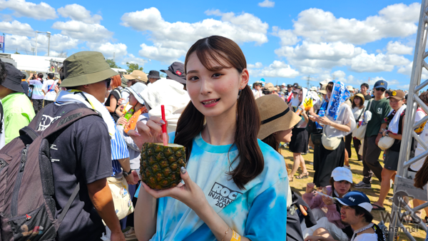 【動画】18歳女子大生コンビ、ミスユニバーシティ・鈴木梨恩&堀越菜生がROCK IN JAPAN FESTIVAL 2023をレポート！