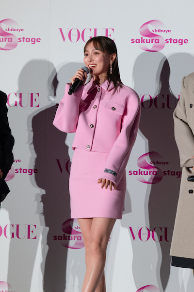 【動画】内田理央がピンクのミニスカコーデで渋谷桜丘の印象を語る！＜Shibuya Sakura Stage Pre-Opening Partyin partnership with VOGUE JAPAN＞